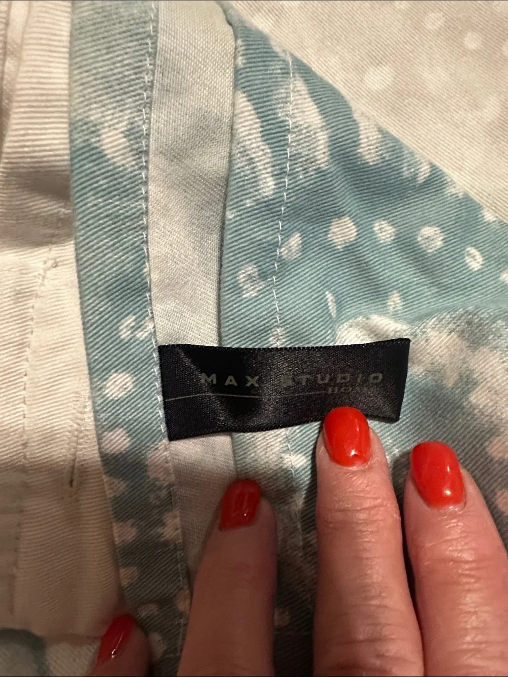 Max Studio Light Blue and White Shower Curtain - Tie-Dye Pattern